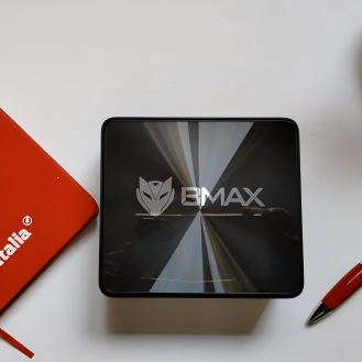 Хорошо известный итальянский цифровой блогер рассматривает BMAX B9 Power: впечатляющие характеристики и множество сюрпризов!
